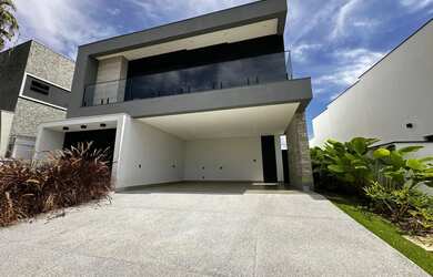 Imagem: A casa em condomínio possui 4 Dormitórios, 5 Banheiros, 4