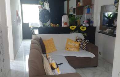 Imagem 5: Alugo. Varanda, 1 Banheiroe2 Dormitórios