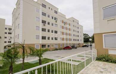 Imagem: O apartamento possui 2 Dormitórios, 1 Banheiro, 1 Vaga na garagem