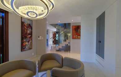 Imagem 2: Casa Cinamomos. Varanda, 523m² de Área, 4 Vagas na garageme4 Dormitórios