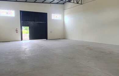 Imagem 2: Galpão/Depósito/Armazém para aluguel e venda com 250 metros quadrados