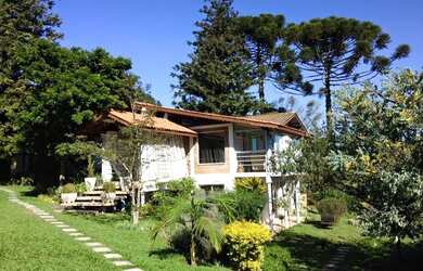 Imagem 1: Duas casas entrada condominio ALpes da Cantareira, at 1960 metros quadrados