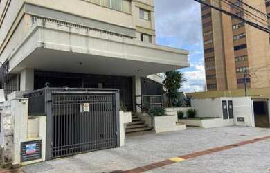 Imagem: O apartamento possui 5 Dormitórios, 5 Banheiros, 2 Vagas na