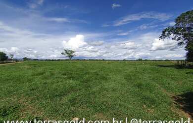 Imagem: A fazenda está localizado em Área Rural de Cuiabá, Cuiabá