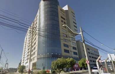 Imagem: O depósito possui 5 Vagas na garagem, 500m² de Área e está