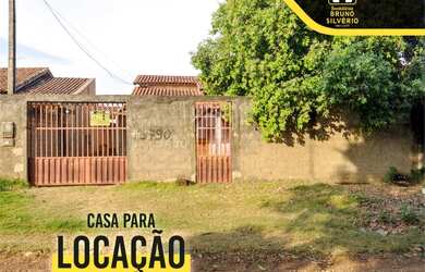 Imagem: A casa possui 2 Dormitórios, 1 Banheiro, 1 Vaga na garagem