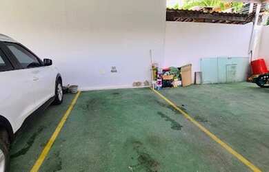 Imagem: A casa possui 2 Dormitórios, 3 Banheiros, 1 Vaga na garagem