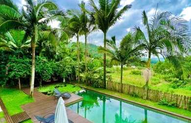 Imagem: O terreno possui 2.100m² de Área e está localizado em Urussanga