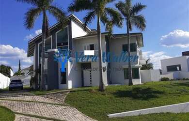 Imagem: A casa em condomínio possui 4 Dormitórios, 5 Banheiros, 5