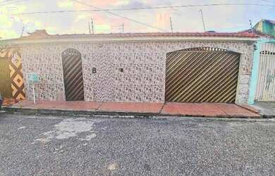 Imagem: O apartamento possui 2 Dormitórios, 2 Banheiros, 3 Vagas na