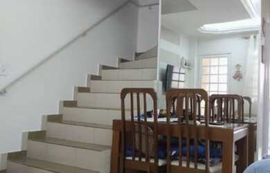 Imagem: A casa possui 2 Dormitórios, 3 Banheiros, 2 Vagas na garagem