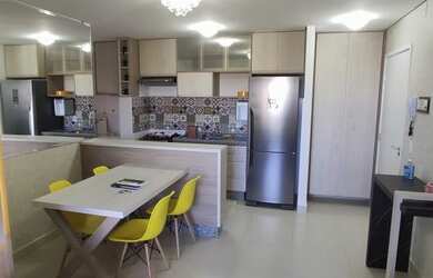 Imagem: O apartamento possui 2 Dormitórios, 2 Banheiros, 1 Vaga na