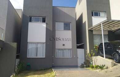 Imagem: A casa em condomínio possui 3 Dormitórios, 2 Banheiros, 3