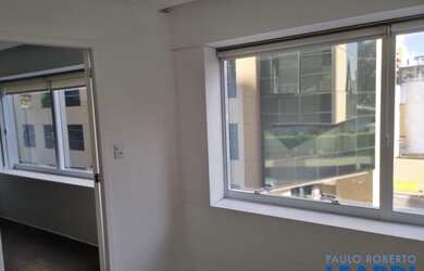 Imagem: O depósito possui 2 Vagas na garagem, 61m² de Área e está