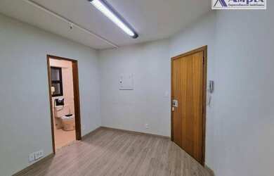 Imagem: O depósito possui 1 Vaga na garagem e 35m² de Área e está