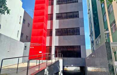 Imagem: O depósito possui 5 Vagas na garagem e 1080m² de Área e está