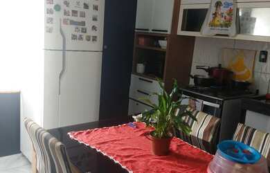 Imagem 2: Alugo. Varanda, 1 Banheiroe2 Dormitórios