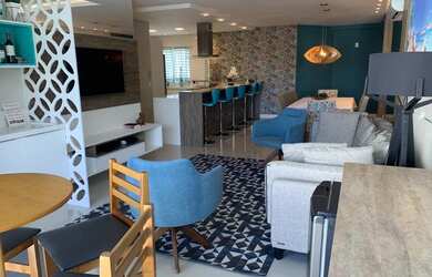 Imagem: O apartamento possui 4 Dormitórios, 4 Banheiros, 3 Vagas na