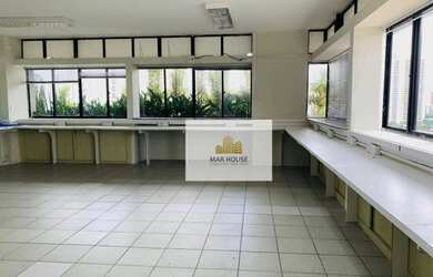 Imagem: O depósito possui 1 Vaga na garagem, 138m² de Área e está