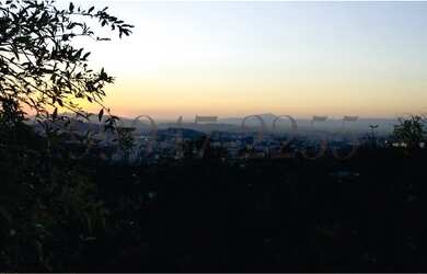 Imagem 2: Casa em condomínio fechado, vista deslumbrante , lazer, 3 qts, 210m