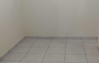 Imagem: A kitnet possui 1 Dormitório, 1 Banheiro, 1 Vaga na garagem