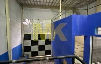 Imagem: O depósito possui 5 Vagas na garagem, 500m² de Área e está