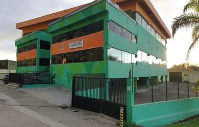 Imagem: O depósito possui 5 Vagas na garagem e 3550m² de Área e está