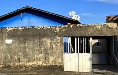 Imagem: A casa possui 2 Dormitórios, 1 Banheiro, 5 Vagas na garagem