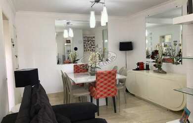 Imagem: O apartamento possui 2 Dormitórios, 2 Banheiros, 2 Vagas na