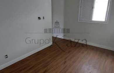 Imagem: A casa em condomínio possui 2 Dormitórios, 3 Banheiros, 2