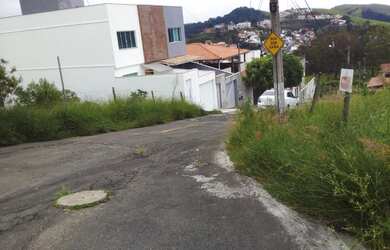 Imagem 2: Lote/Terreno para venda tem 500 metros quadrados em Quintas das Avenidas - Juiz de Fora