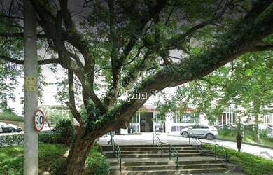 Imagem: O depósito possui 2 Vagas na garagem, 63m² de Área e está