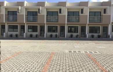 Imagem: A casa em condomínio possui 2 Dormitórios, 3 Banheiros, 63m²