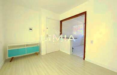 Imagem: O apartamento possui 1 Dormitório, 1 Banheiro, 1 Vaga na garagem