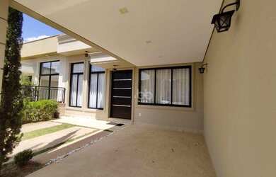 Imagem: A casa em condomínio possui 3 Dormitórios, 1 Banheiro, 2 Vagas