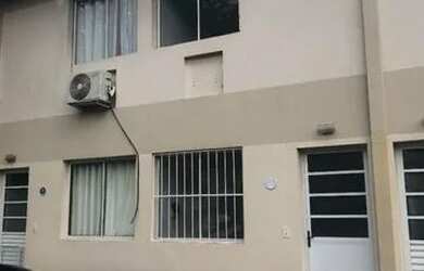 Imagem: A casa em condomínio possui 2 Dormitórios, 1 Banheiro, 55m²