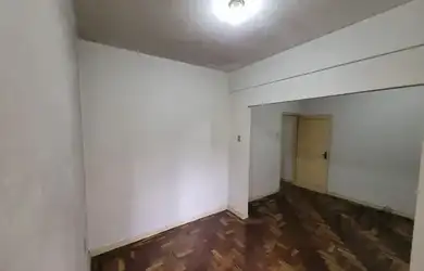 Imagem 11: Apartamento com 2 dormitórios, com sacada no Bairro Centro Histórico