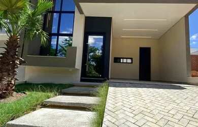 Imagem: A casa possui 5 Dormitórios, 4 Banheiros, 2 Vagas na garagem