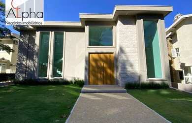 Imagem: A casa em condomínio possui 5 Dormitórios, 5 Banheiros, 5