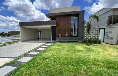 Imagem: A casa em condomínio possui 3 Dormitórios, 4 Banheiros, 4