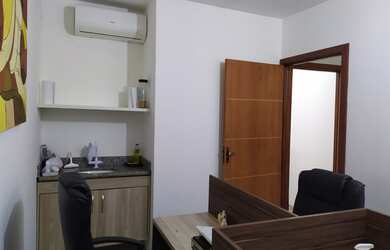 Imagem: O depósito possui 1 Vaga na garagem e 28m² de Área e está