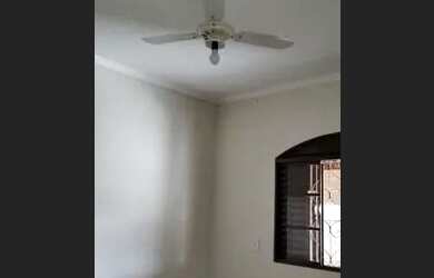 Imagem 12: Linda casa para família com espaço para lazer e segurança