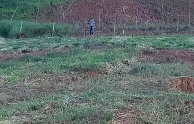 Imagem: O terreno possui 420m² de Área e está localizado em Salvaterra