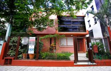 Imagem: O apartamento possui 2 Dormitórios, 2 Banheiros, 69m² de Área