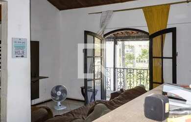 Imagem: O apartamento na cobertura possui 2 Dormitórios, 1 Banheiro