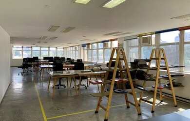 Imagem: O depósito possui 448m² de Área e está localizado em Jardim