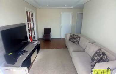 Imagem: A casa possui 3 Dormitórios, 1 Banheiro, 3 Vagas na garagem