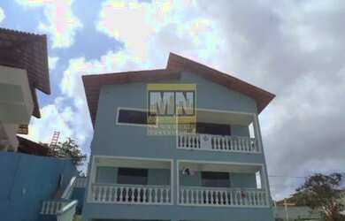 Imagem: A casa possui 4 Dormitórios, 5 Banheiros, 3 Vagas na garagem