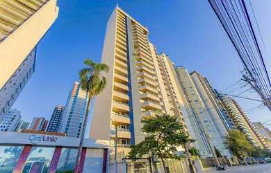 Imagem: O apartamento possui 4 Dormitórios, 5 Banheiros, 3 Vagas na