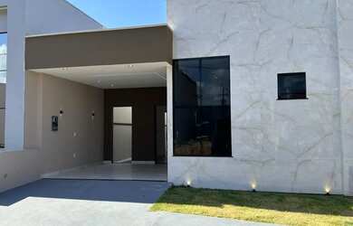 Imagem: A casa em condomínio possui 3 Dormitórios, 2 Banheiros, 1